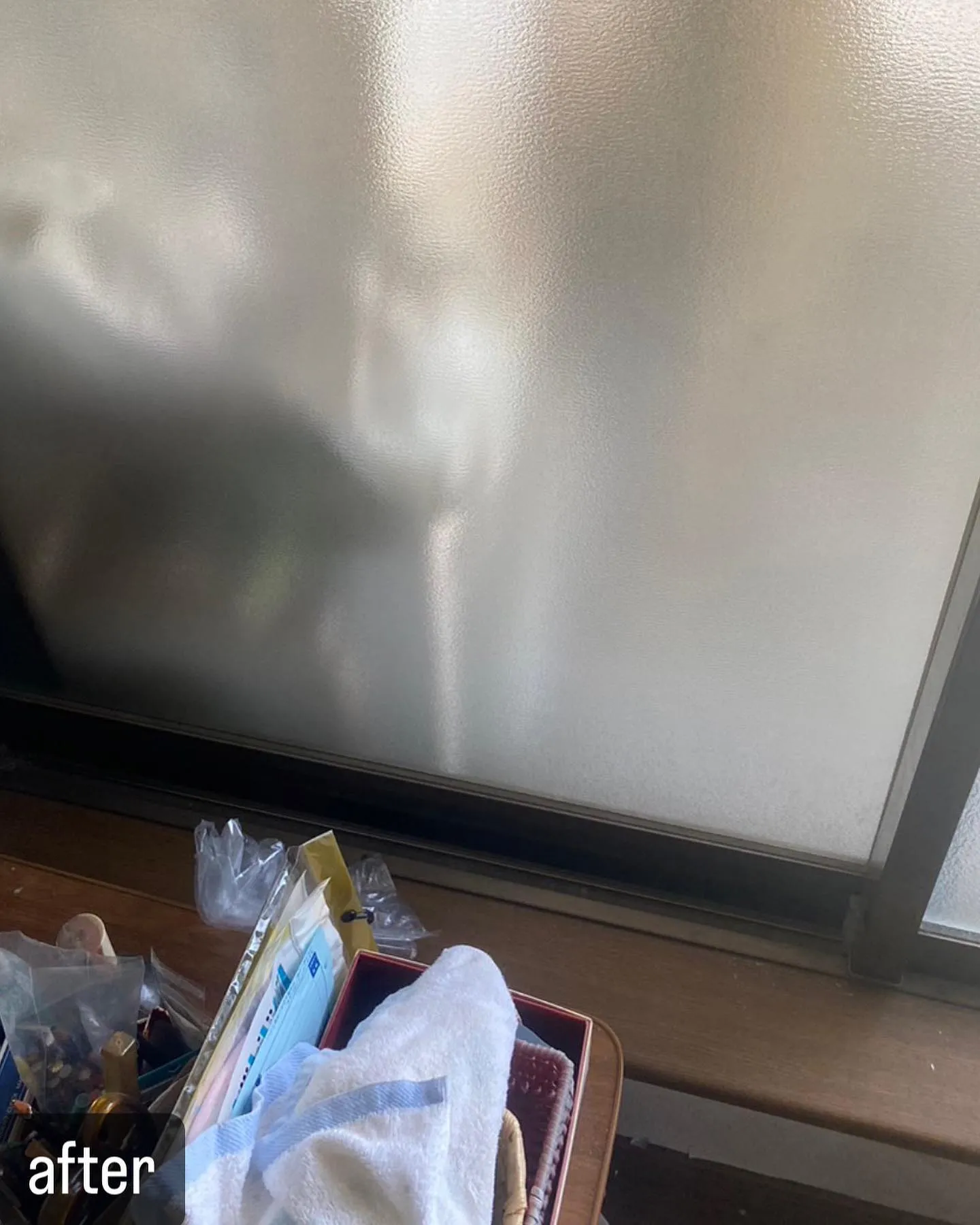 【おうちのガラスが！ビビ割れ！