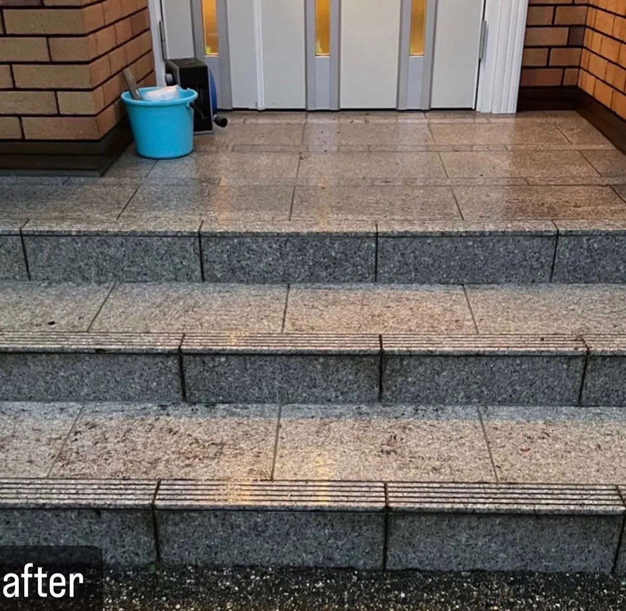 【玄関の清掃！お任せください！ハウスクリーニングならNATY...